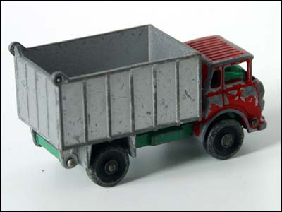 Model image r