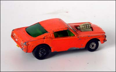 Model image r