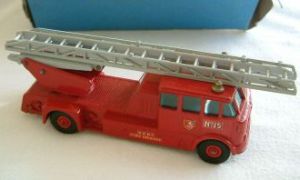 Matchbox Merryweather Fire Engine - No.K-15-